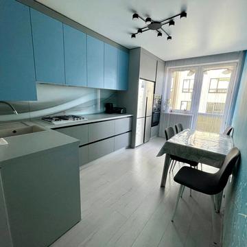 Андрія Сахарова вул., 16б