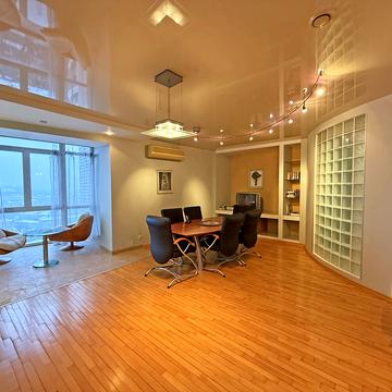 Андрія Верхогляда вул. (Михайла Драгомирова), 2