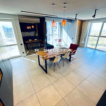 Івана Акінфієва вул. (Фучика), 30-А