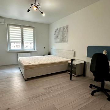 Здолбунівська вул., 13