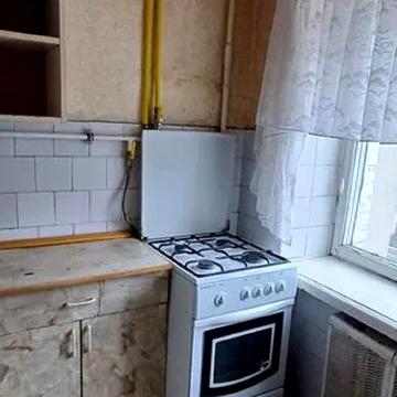 Суботівська вул., 6