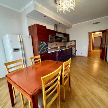 Лесі Українки бульв., 7-Б