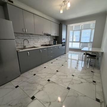 Бельведерська вул., 35