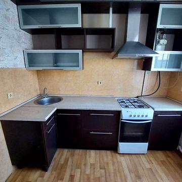 Романа Шухевича вул. (Курчатова), 1з