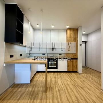 Зарічна вул., 4 к2