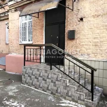 Інститутська вул., 24/7