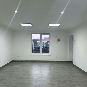 Симона Петлюри вул., 1б