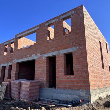 Підлузький