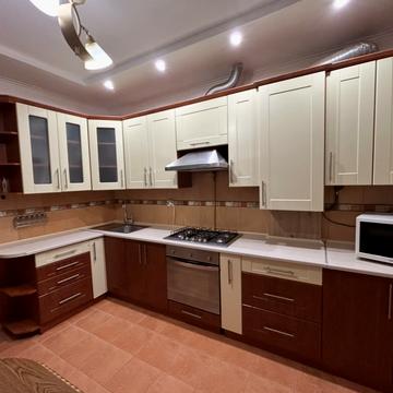 Кавалерідзе, 27