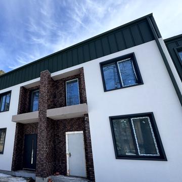 Варшавська вул.