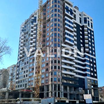 Набережна вул., (Будинок)