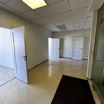 Вячеслава Чорновола просп. (), 67г