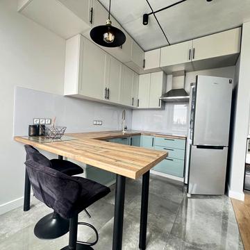 Салютна вул., 2к2