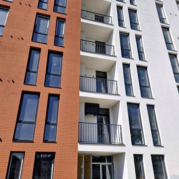 Карпатської України вул. (Юрія Гагаріна), (Будинок 1)