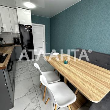 Машинобудівників вул., 16