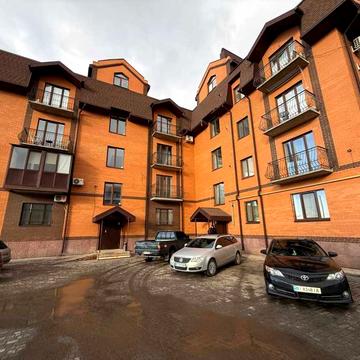 Милорадович Єлизавети вул., 45