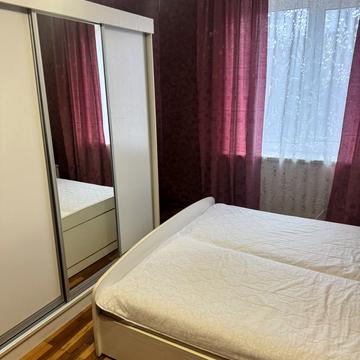 Київська вул., 44