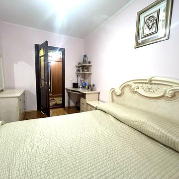 Володимира Великого вул., 6