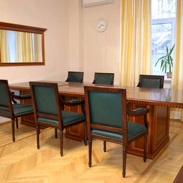 Хрещатик вул. (Kreschatic), 25