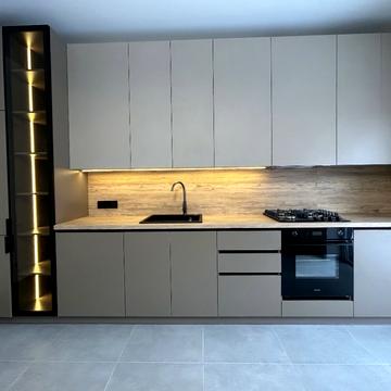 Весняна вул., 13