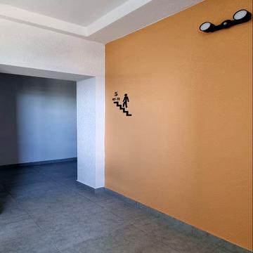 Романа Шухевича вул. (Курчатова), 8/2