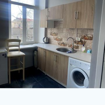 Пастера вул., 34