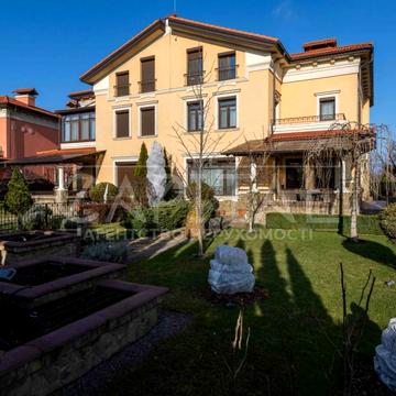 Богатирська вул., 20