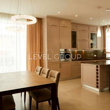 Порічкова вул., 166