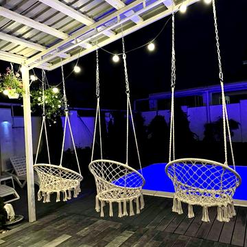 Центральна вул.