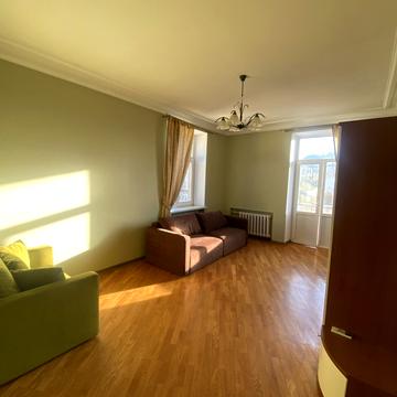 Лютеранська вул., 21