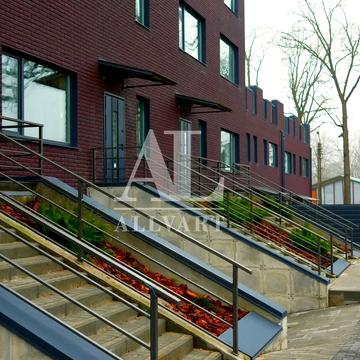 Києво-Мироцька вул., 123-О