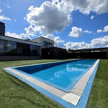 Плютовська вул.