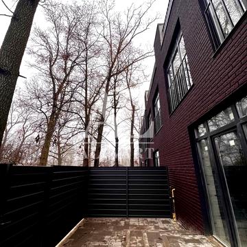 Києво-Мироцька вул., 123-Л