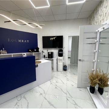 Героїв Небесної Сотні просп., 16/3