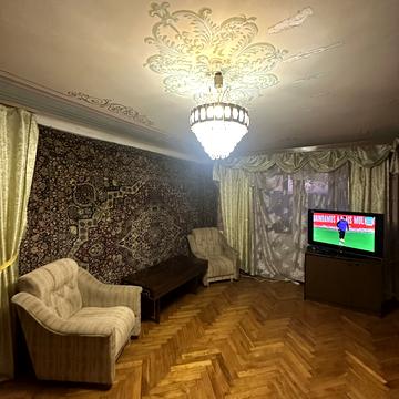 Виставкова вул. (Полковника Потєхіна), 2