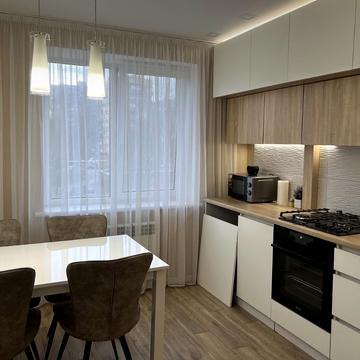 Екіпажний пров., 1