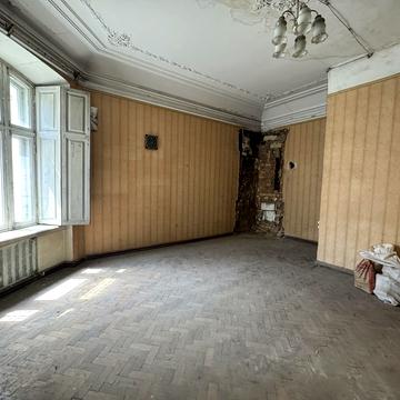 Торгова вул., 3