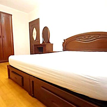 Миколи Бажана просп., 10