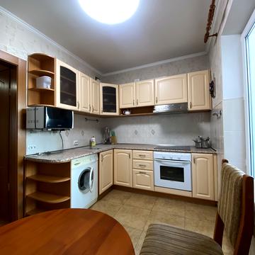 Олександра Мишуги вул., 1/4