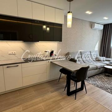 Повітряних Сил просп. (Повітрофлотський), 56-Б