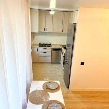 Степана Бандери вул., 55