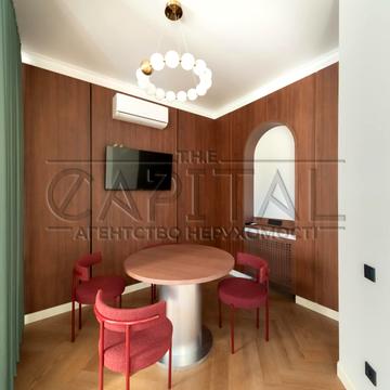 Івана Мазепи вул. (Січневого Повстання), 3