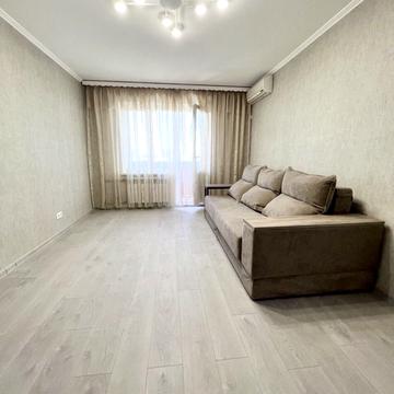 Вячеслава Чорновола вул., 14