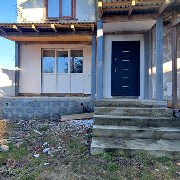 Романа Шухевича вул., 12