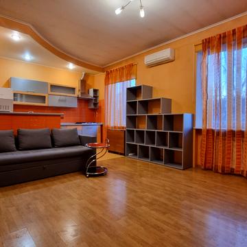 Вишгородська вул., 51/1