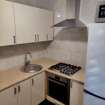 Композитора Лятошинського вул., 14-А