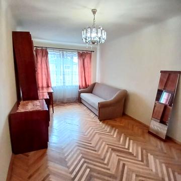 Степана Бандери вул., 8а