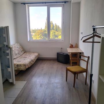 Миколи Боровського вул., (Будинок 1)