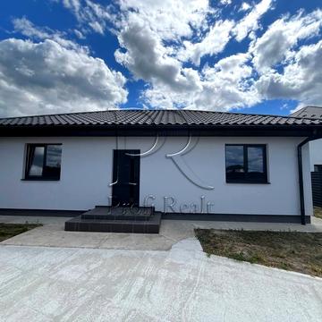 Деснянська вул., 17