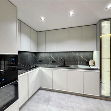 Степана Бандери вул., 77-Б